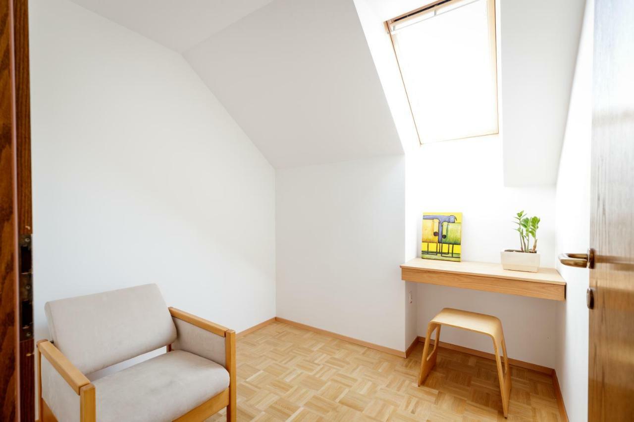 Cosy & Spacious Apt. Benc Zirovnica Eksteriør billede